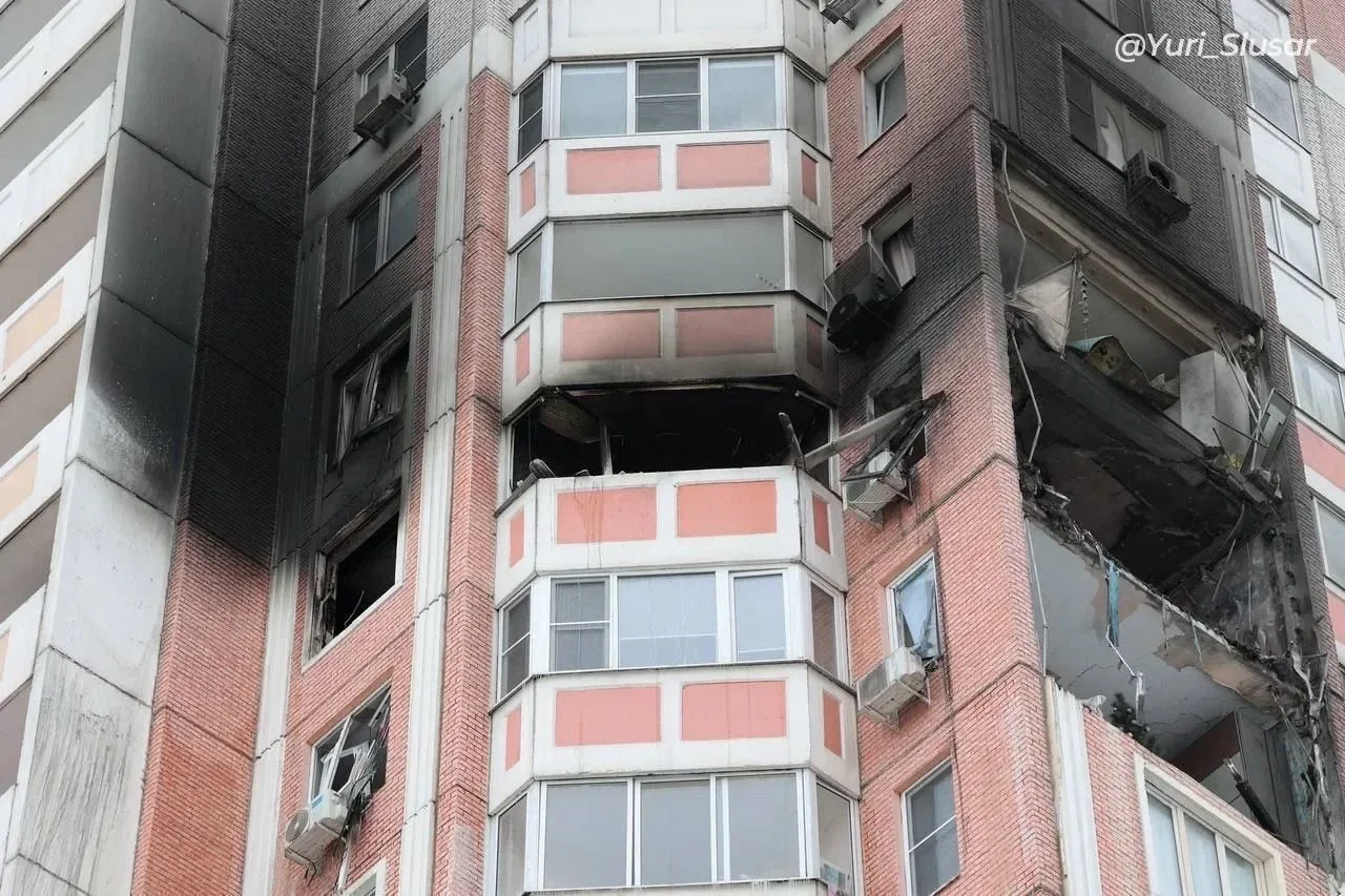 Атакованная БПЛА многоэтажка на Левенцовке может обрушиться
