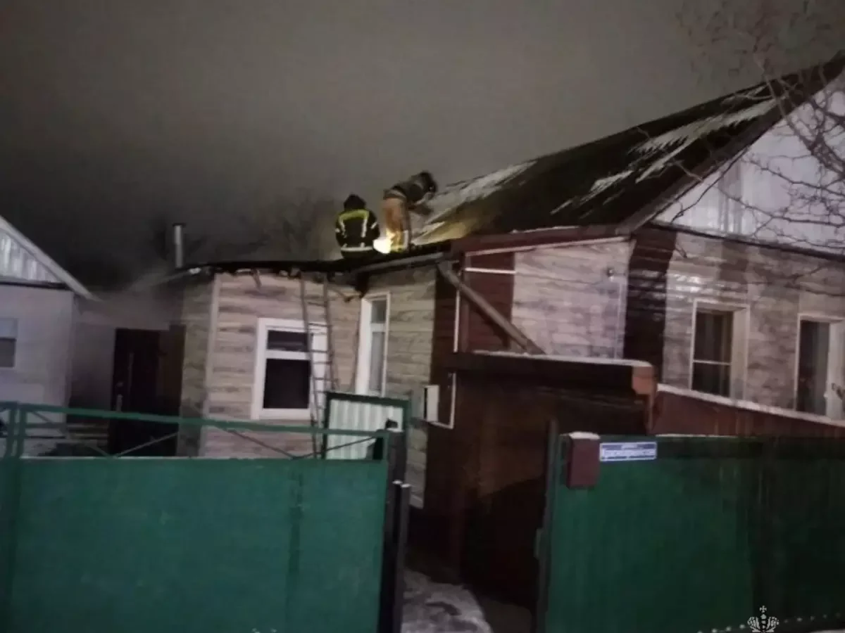 Пожилая ростовчанка едва не погибла в пожаре в частном доме