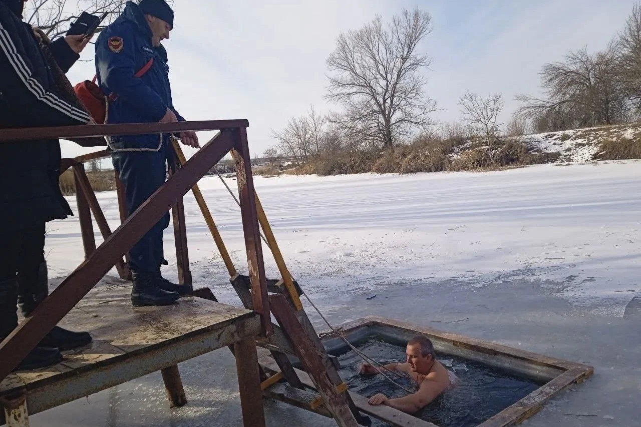 Более 23 500 жителей Дона приняли участие в крещенских купаниях