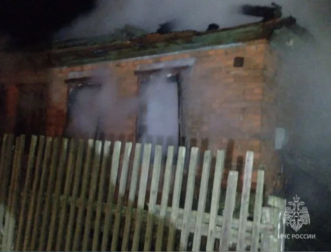 В Константиновском районе пенсионер погиб в пожаре в собственном доме