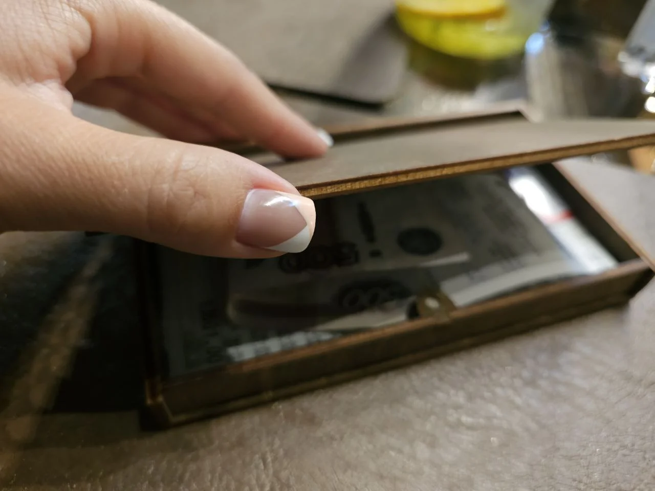 ВТБ: в новогодние праздники россияне стали оставлять более крупные чаевые