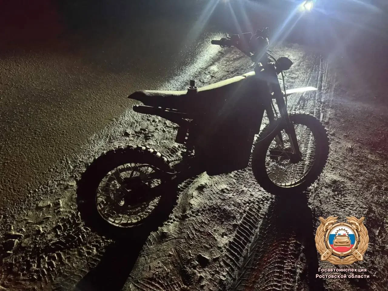 В Мясниковском районе иномарка столкнулась с питбайком подростка