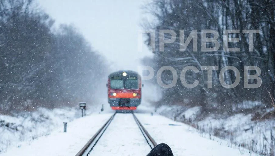 Девушка-подросток попала под поезд в Ростовской области