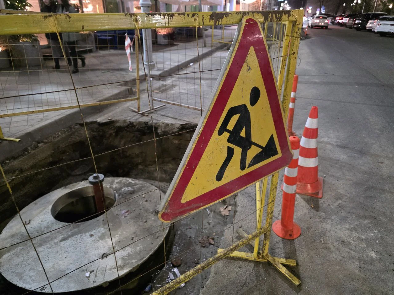 В Ростове на улице Менжинского временно ограничат движение транспорта