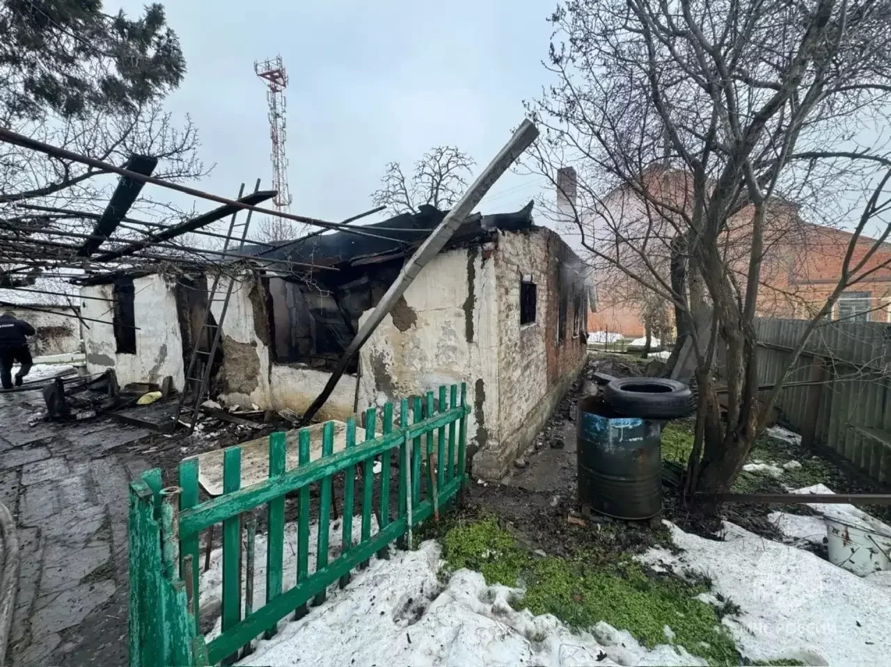 Два смертельных пожара произошли в Ростовской области за один день