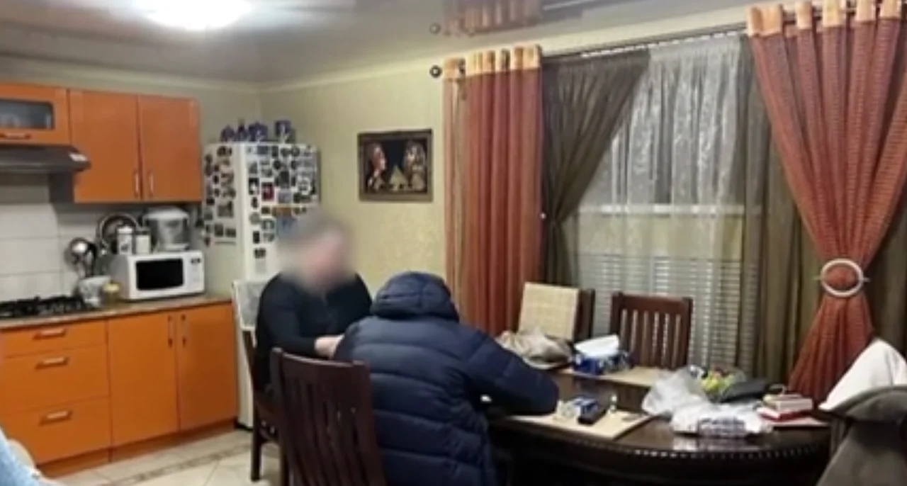 На видео сняла полиция задержание руководителя Пролетарского района Дона Горнича