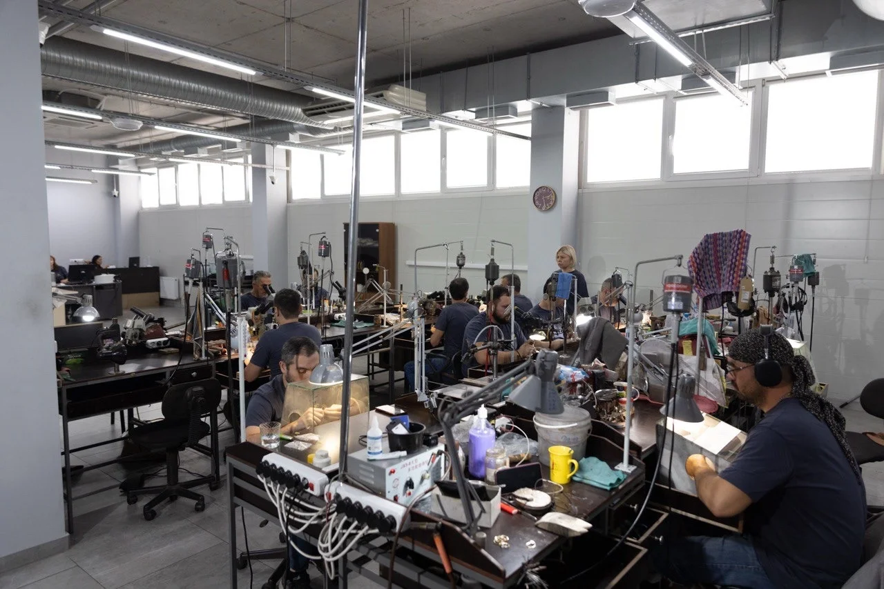 От эскиза до миллиона украшений: Сбер и Ювелирный дом «Нефрит» рассказали историю успеха донского бренда