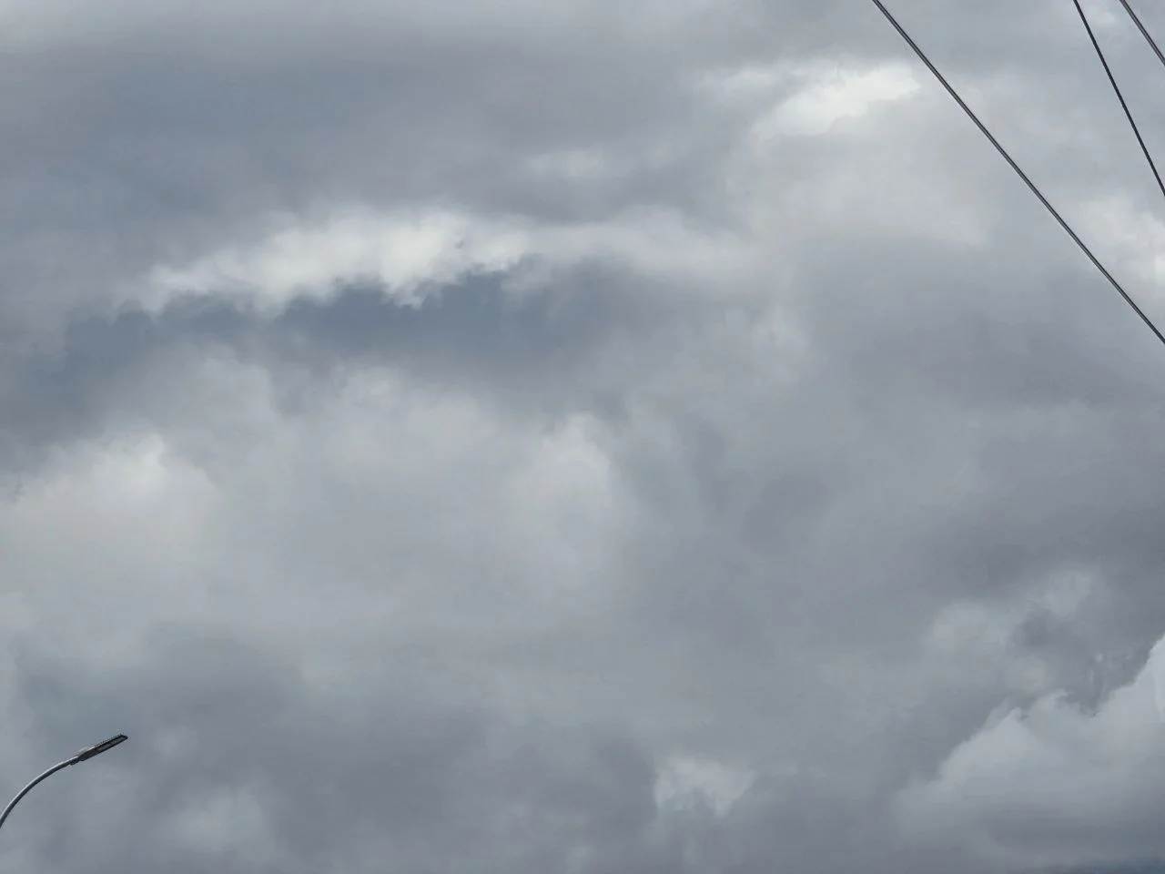 Ростовские власти назвали причину ночного грохота в небе