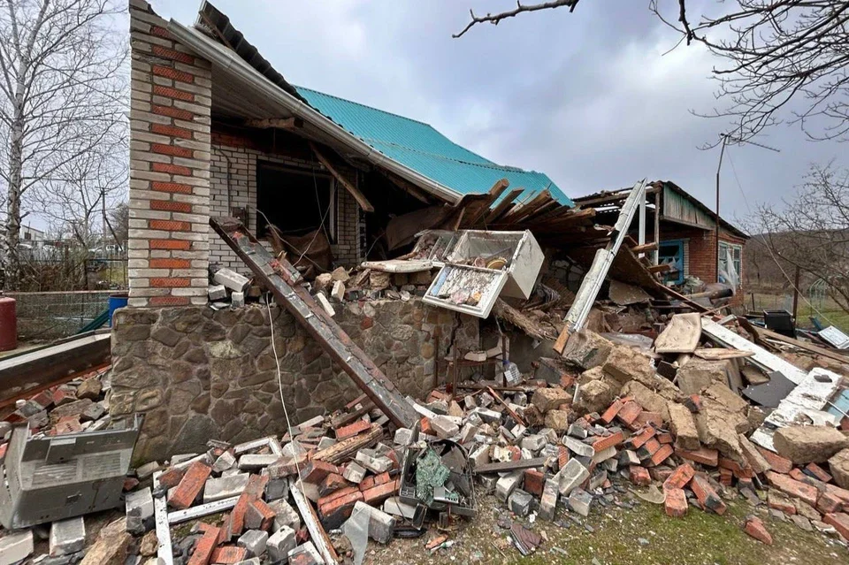 При взрыве бытового газа в частном доме на Кубани погибла женщина, дети чудом выжили
