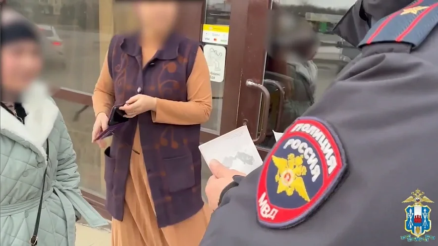 Полицейские нашли мигрантов нарушителей на рынке Темерник