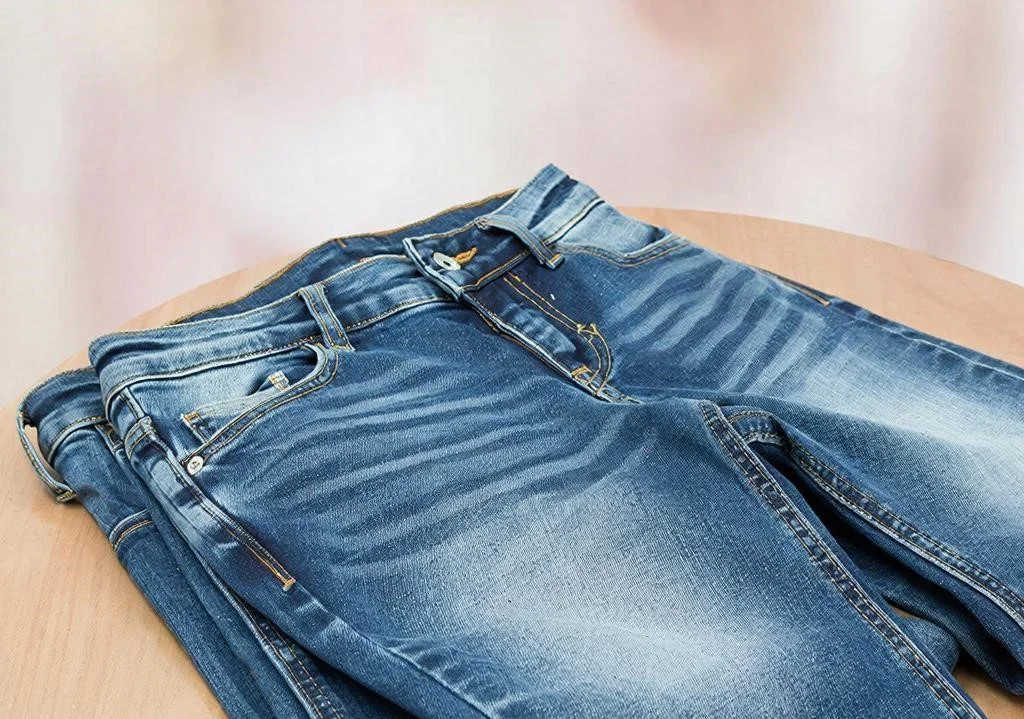 Избавляйтесь с умом: россиян призвали сдавать джинсы на переработку