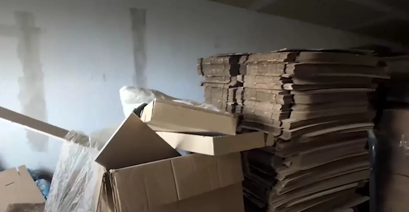 Силовики закрыли подпольные цеха по производству спиртного и табака в Ростове