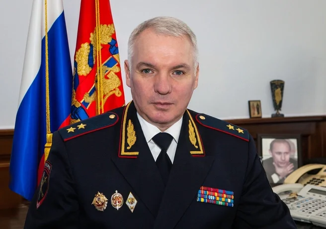 Главе донского главка МВД Речицкому посоветовали оставить кресло