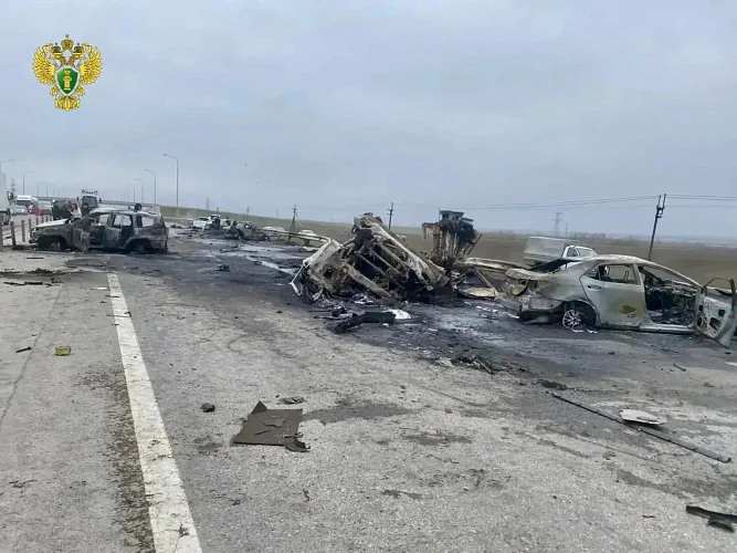 Следователи возбудили дело после смертельного ДТП с бензовозом под Ростовом