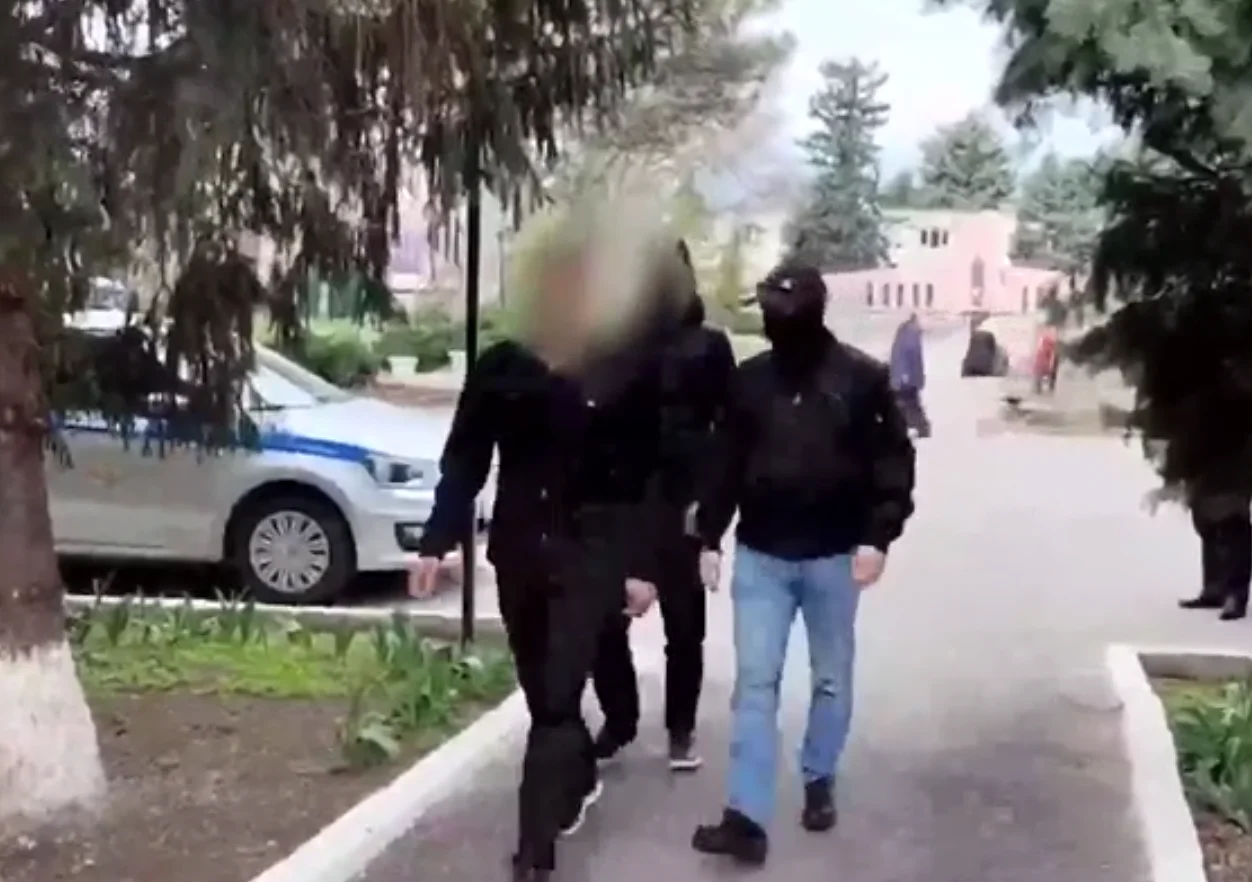 В Мартыновском районе силовики нашли 42 мигранта