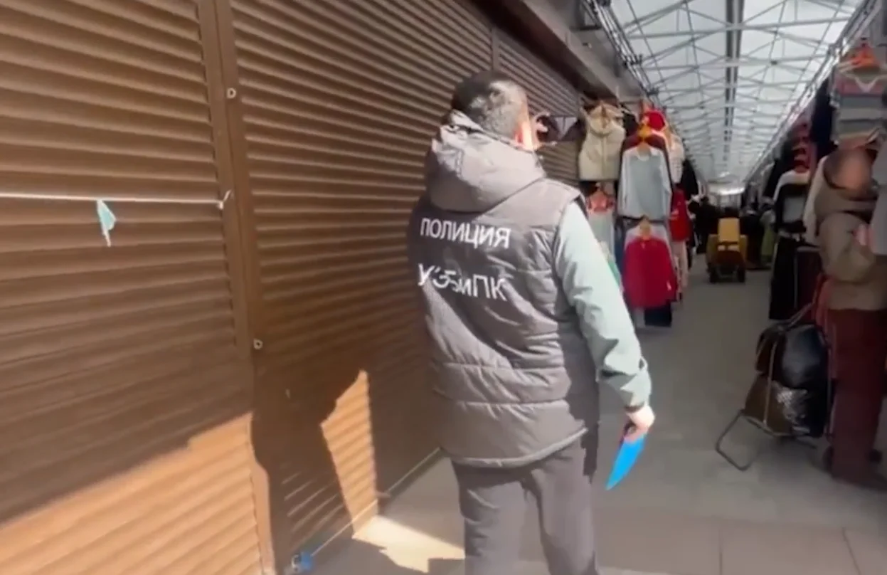 На рынке Темерник в Ростове нашли ларьки-призраки стоящие не по закону