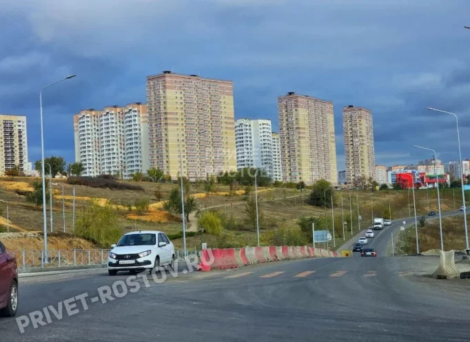 В Ростове остановили строительство многоэтажек на Суворовском