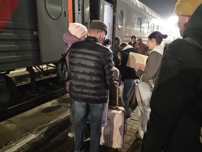 Движение поездов восстановлено в Ростовской области после атаки БПЛА