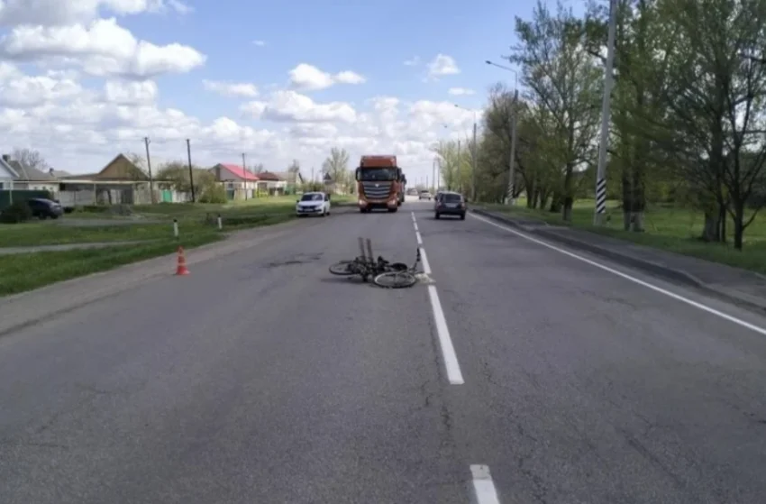Водитель грузовика из Ростовской области насмерть сбил 65 летнего велосипедиста
