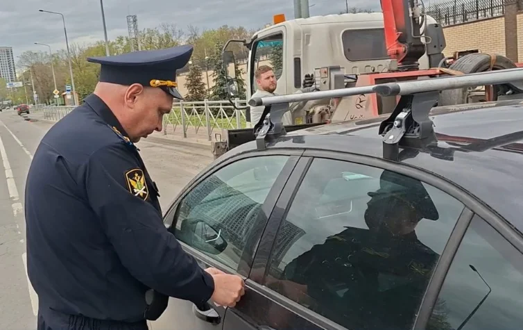Приставы в Ростове забрали 44 машины у должников почти за 40 млн рублей