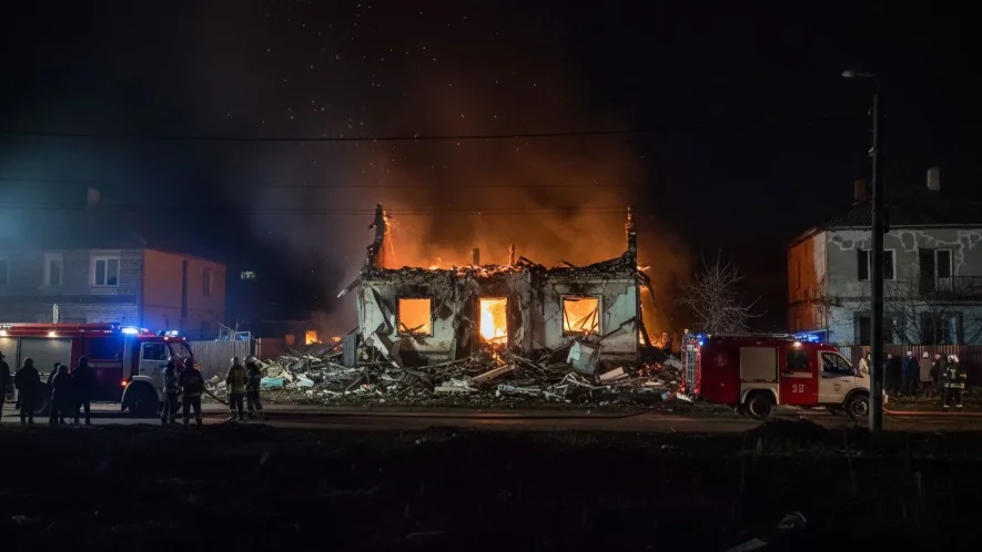 В Первомайском районе Ростова минувшей ночью взорвался дом