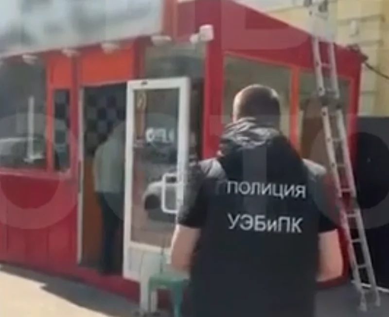 В трех районах Ростова выявили нарушения при размещении ларьков