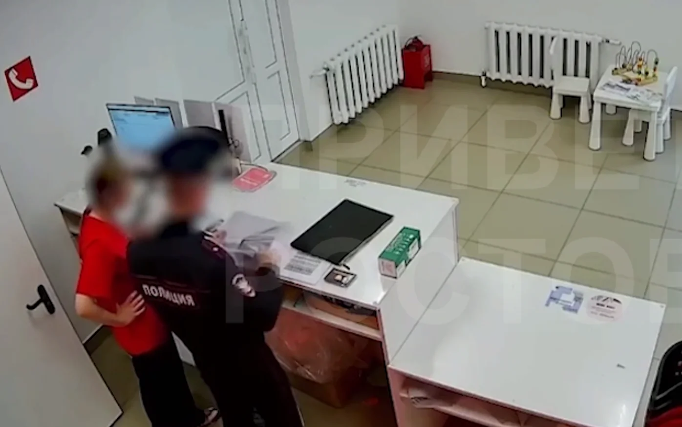 Полицейский актер в Ростове обчистил пункт ПВЗ и сядет