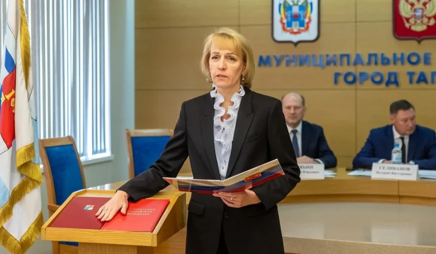 Глава Таганрога Камбулова получила предупреждение суда из-за жилья для 33 сирот