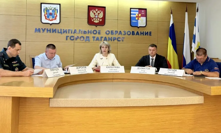Камбулова призвала соблюдать правила безопасности после гибели женщины во время атаки