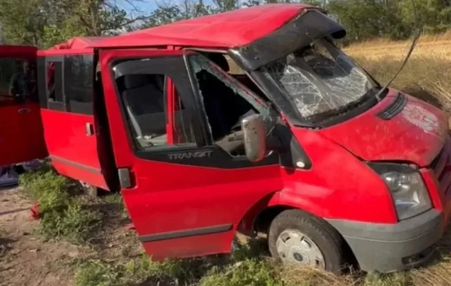 Четыре человека пострадали в лобовом ДТП на трассе под Матвеево-Курганом