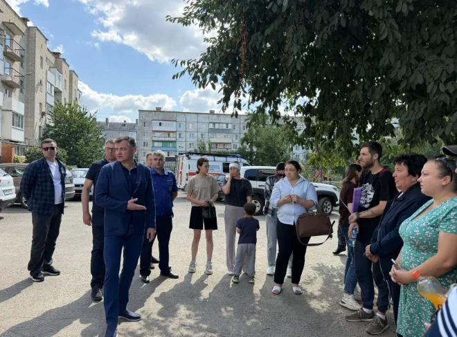 Жильцам пострадавшего от атаки БПЛА дома в Гуково предоставят жильё или компенсацию