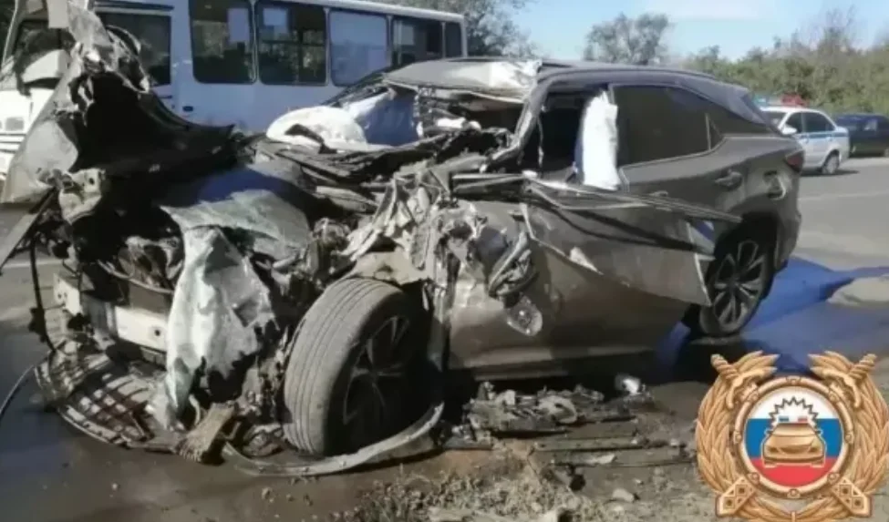 В Новочеркасске умер один и двое пострадали в ДТП с автобусом