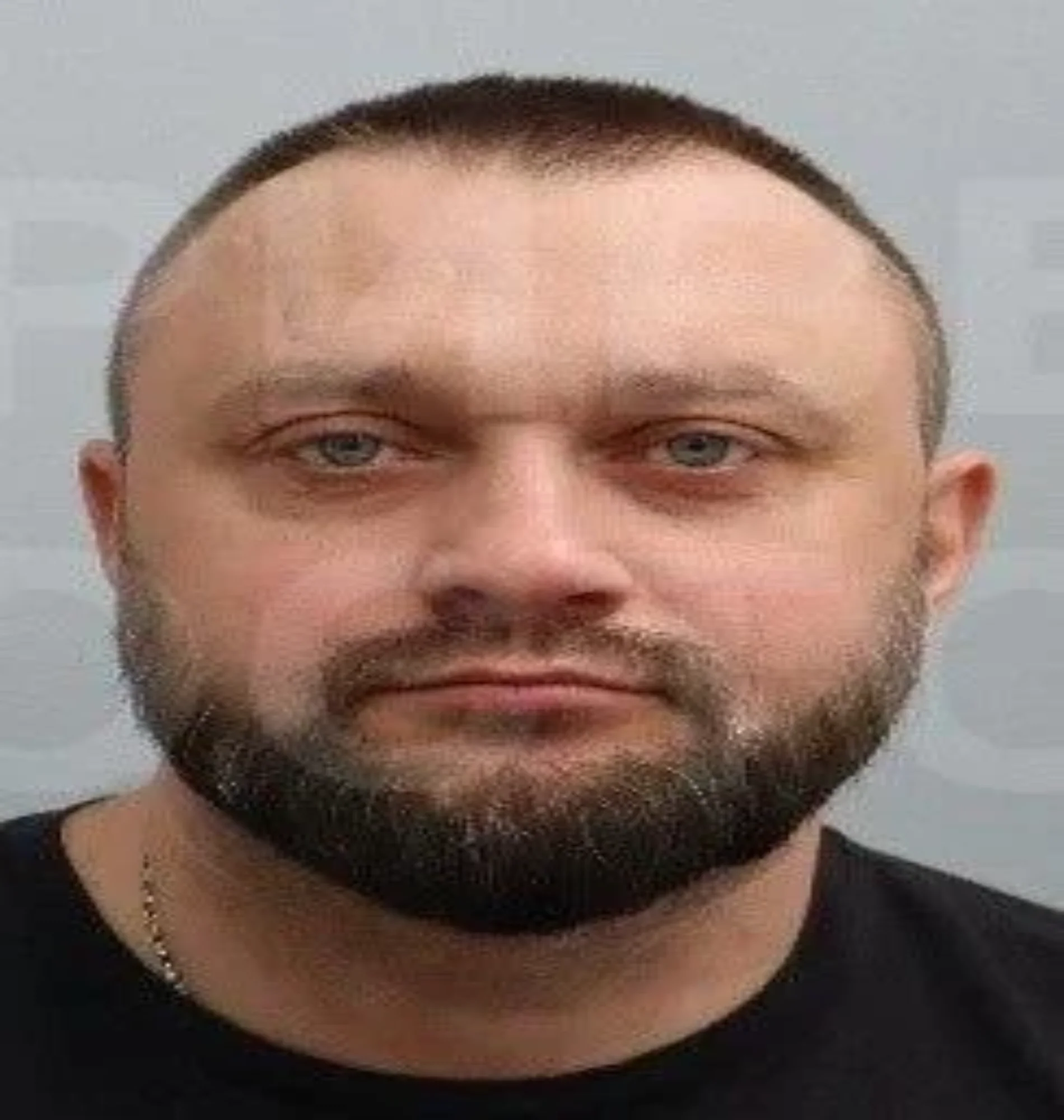 После пожара на АЗС в Ростове полиция разыскивает подозреваемого Рыжикова