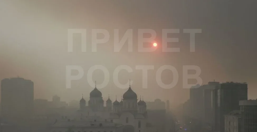 Жители Ростова жалуются на запах гари и темные хлопья после атаки БПЛА