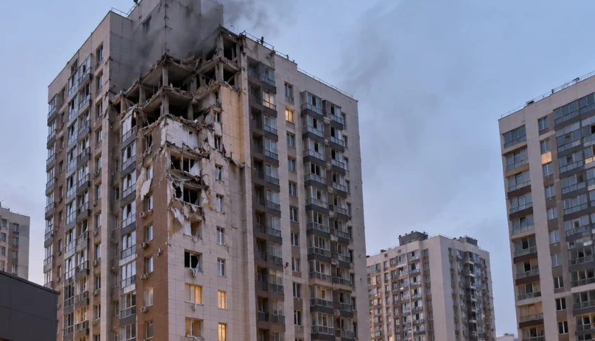 В Ростове из поврежденных при атаке БПЛА многоэтажек людей эвакуировали