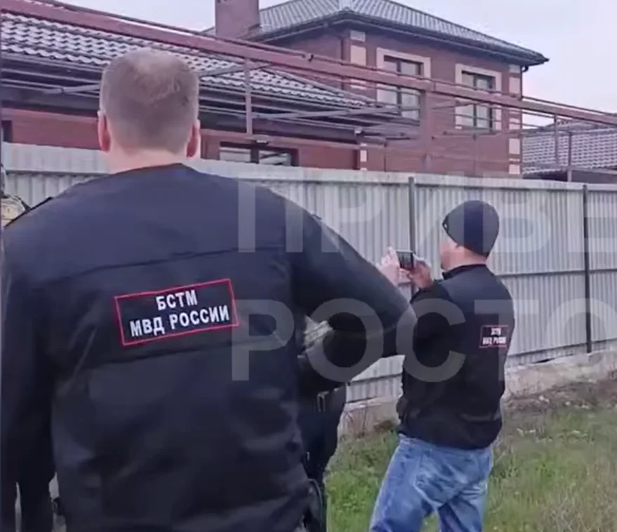 Задержаны участники схемы с фиктивными браками и выплатами военным в Ростовской области