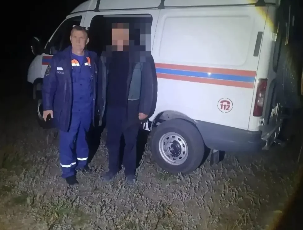 Заблудившийся в лесу житель Ростовской области вышел к спасателям на звук сирены