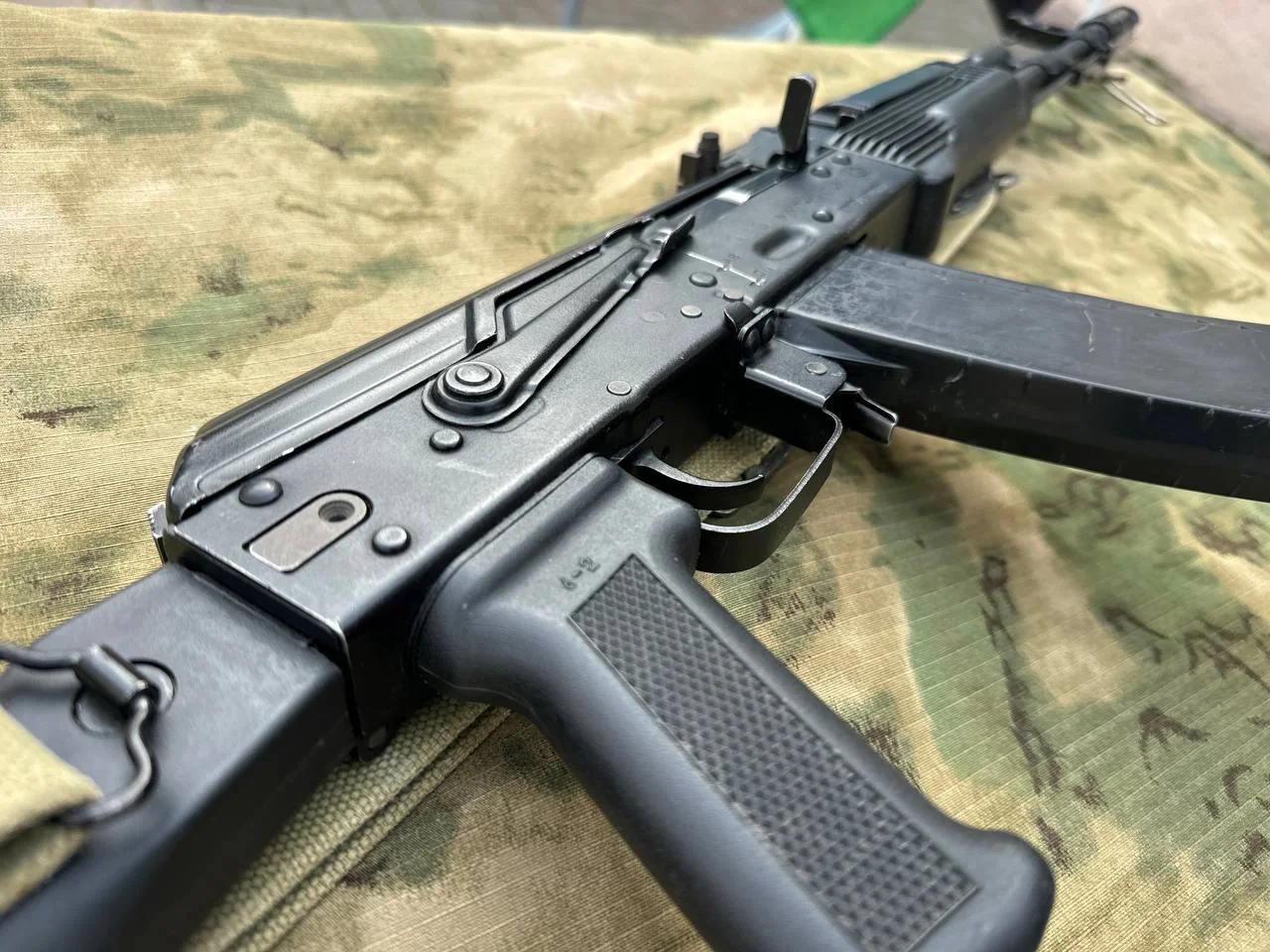 Условку дали Таганрожецу за хранение автомата Калашникова и 293 патронов